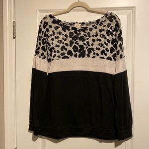 Like new boutique sweater